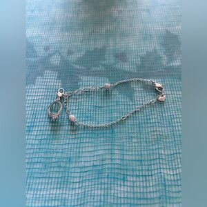 Swarovski Charm Carrier Rhodium Plated Bracelet with one charm NIB 1066545 18CM